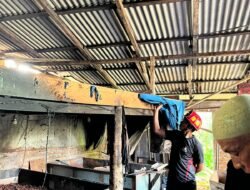 Tim Rescue Agam Sigap Padamkan Kebakaran di Salareh Aia