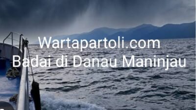 Badai Timur Menggulung Danau Maninjau.