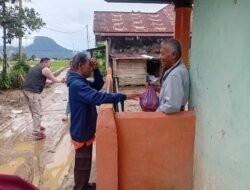 Peduli Sesama, Majelis Guru SDN 38 Lubuk Sao Salurkan Bantuan untuk Warga Terdampak Bencana