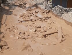 Tak Ada Hujan, Banjir Bandang Menerjang Maninjau, Tanjung Raya