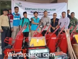 UIP3B Sumatera Dan  UPT Kota Padang Salurkan Bantuan Peralatan Jerja