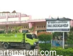 KLH/BPLH Peduli, Kabupaten Agam Terima Bantuan Dump Truk dan Sembako untuk Penanggulangan Bencana