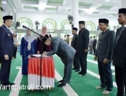 Pemkab Agam Lantik Lima JPTP dan 85 Kepala Sekolah, Penyegaran Birokrasi Digelar di Masjid Agung Nurul Falah