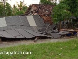 Angin Puting Beliung Terjang Bukik Batabuah, Enam Rumah Warga Rusak Parah