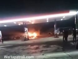 Mini Bus Terbakar di SPBU Ujung Gading, Warga Panik