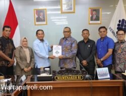 Anggota DPRD Agam Sampaikan Aspirasi Pemulihan Pasca Bencana ke Kemenaker RI