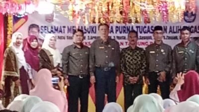 Menoreh Jasa Melangkah ke Babak Baru”Perpisahan Guru Purna Bakti dan Alih Tugas di Gugus IV Kecamatan Tanjung Raya Penuh dengan Haru.