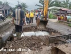Aksi Warga Viral, Jalan Rusak di Balai Selasa Langsung Ditangani