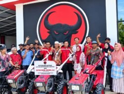 Petani Dharmasraya Terima 8 Alsintan dan 7 Jaringan Irigasi Dari Pokir “Sutan Varel Oriano”