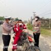 Satkorlantas Polres Rohil Bagi Masker ke Pengendara, Ingatkan Bahaya Karhutla
